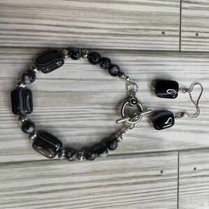 HM103- 7.5” Sardonyx Bracelet & Earrings